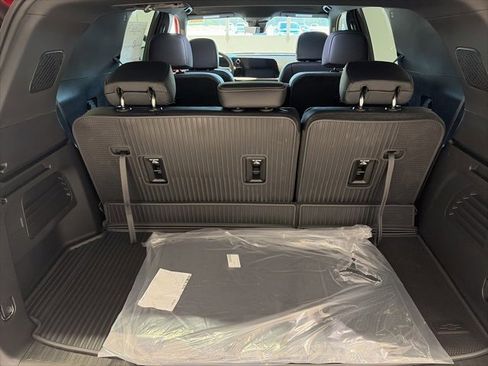New 2026 Chevrolet Traverse LT w/ Driver Confidence Package image 14