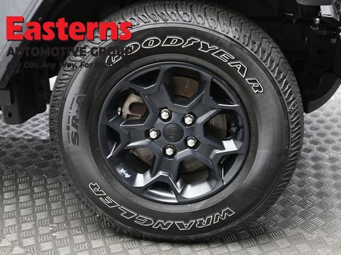 Used 2023 Jeep Wrangler Unlimited w/ 8.4" Radio Group AWD/4WD image 31