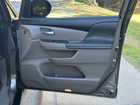 Used 2016 Honda Odyssey EX-L image 45