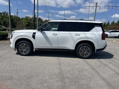 New 2026 Nissan Armada SL w/ Captain's Chari Seat Package AWD/4WD image 4