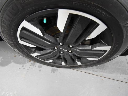 Certified 2024 Kia Telluride SX Prestige image 9