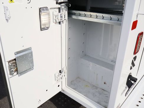 Used 2023 GMC Savana 3500 w/ Power Convenience Package image 23