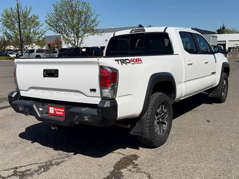 Used 2020 Toyota Tacoma TRD Off-Road AWD/4WD image 4