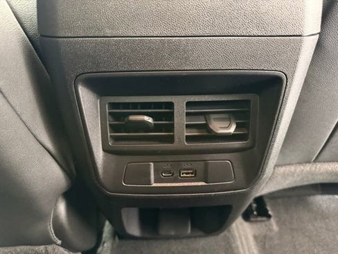 Used 2024 Chevrolet Colorado LT w/ LT Convenience Package III image 26