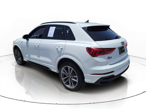 Certified 2025 Audi Q3 2.0T Premium w/ Convenience Package AWD/4WD image 3