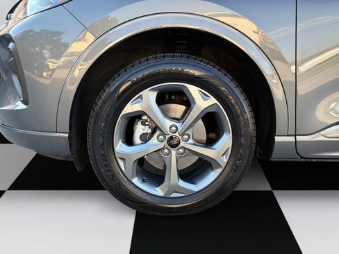 Used 2024 Ford Escape ST-Line AWD/4WD image 14