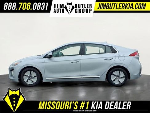 Used 2021 Hyundai Ioniq SE FWD image 4