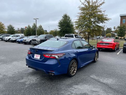 Used 2023 Toyota Camry SE image 17