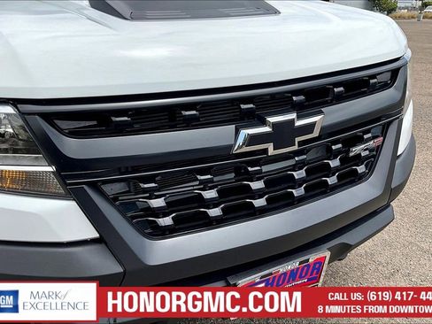 Used 2019 Chevrolet Colorado ZR2 w/ ZR2 Dusk Special Edition AWD/4WD image 34