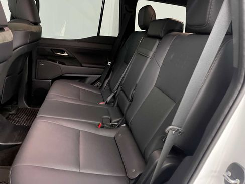 Used 2024 Lexus GX 550 AWD/4WD image 31