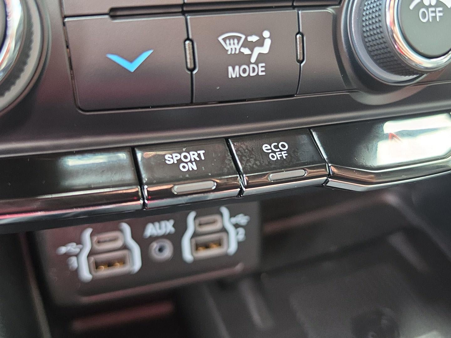 Used 2022 Dodge Durango R/T w/ Blacktop Package AWD/4WD image 30