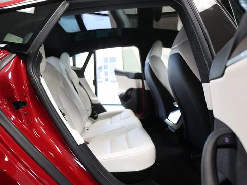 Used 2022 Tesla Model S Standard Range AWD/4WD image 41