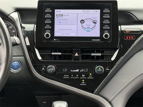 Used 2022 Toyota Corolla LE image 16