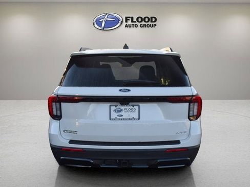 New 2026 Ford Explorer ST-Line w/ ST-Line Street Pack image 3