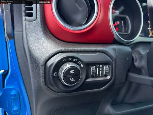 Used 2021 Jeep Gladiator Rubicon w/ LED Lighting Group image 16