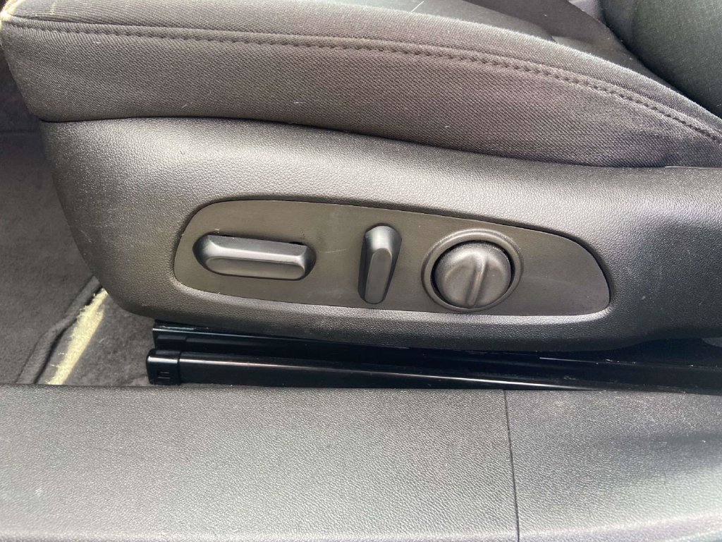 Used 2023 Chevrolet Malibu LT FWD image 14