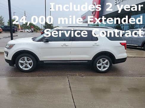 Used 2019 Ford Explorer XLT image 4