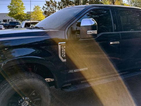 Used 2021 Ford F250 XLT w/ Tremor Off-Road Package AWD/4WD image 5