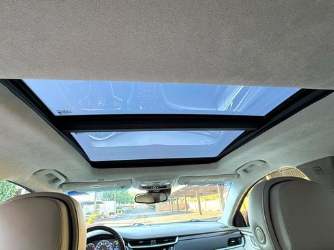 Used 2013 Cadillac XTS Platinum image 31