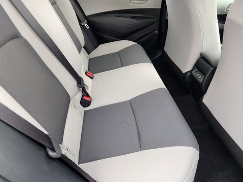 Certified 2025 Toyota Corolla LE image 30