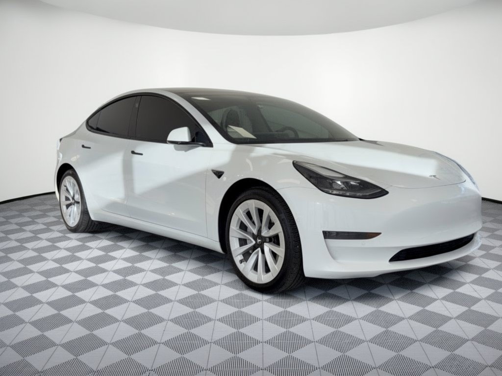 Used 2022 Tesla Model 3 RWD image 7