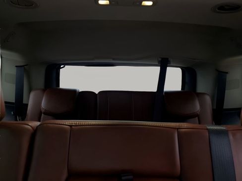 Used 2018 Cadillac Escalade Luxury image 27