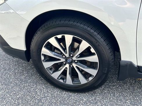 Used 2016 Subaru Outback 3.6R Limited image 9