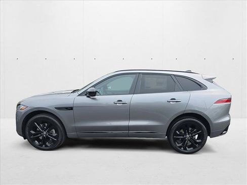 New 2026 Jaguar F-PACE R-Dynamic S image 5