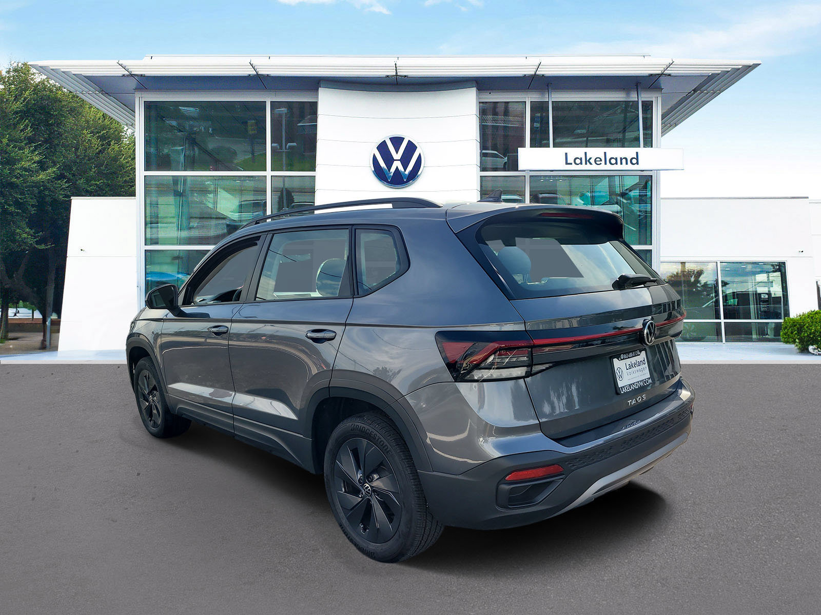 Certified 2026 Volkswagen Taos S FWD image 4