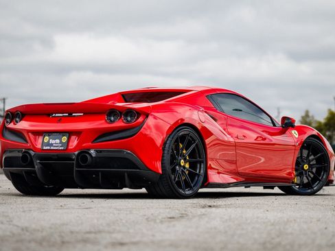 Used 2021 Ferrari F8 Tributo image 9