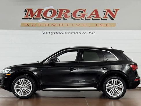 Used 2019 Audi Q5 2.0T Premium Plus w/ Premium Plus Package AWD/4WD image 6