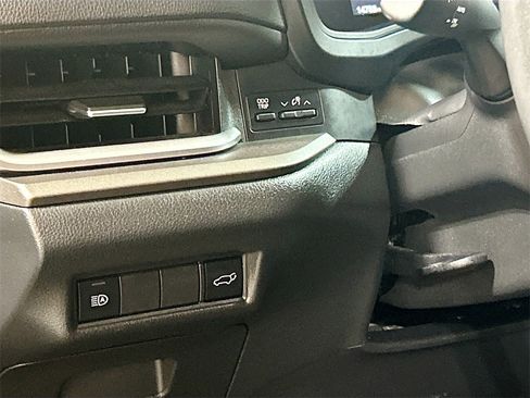 Used 2024 Toyota Grand Highlander XLE image 8