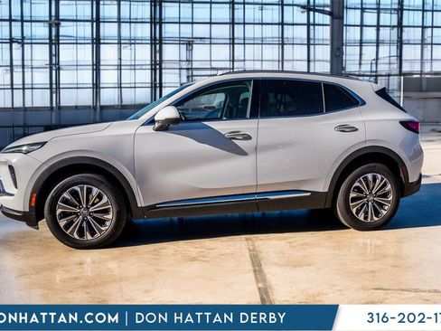 Used 2024 Buick Envision Preferred image 2