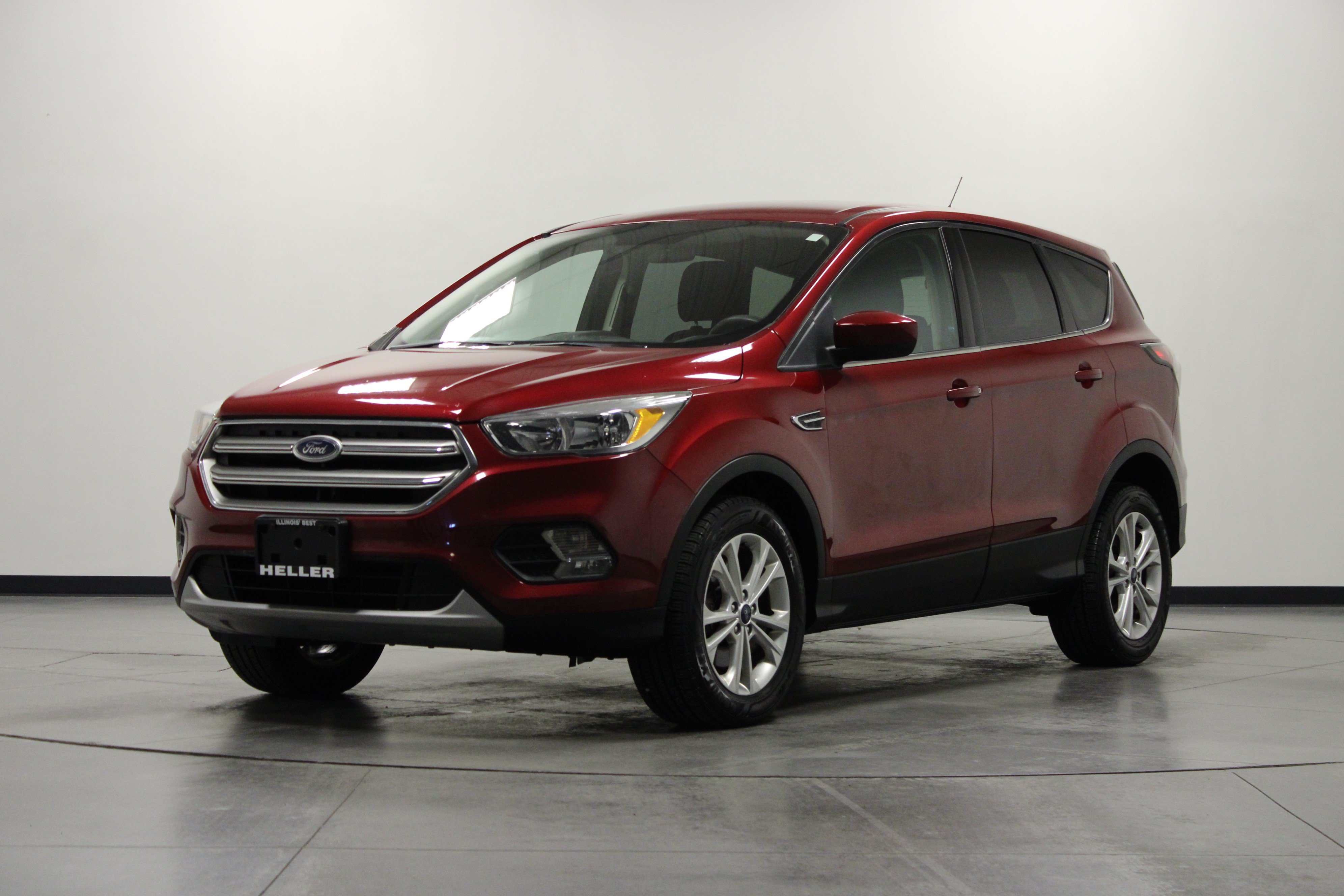 Used 2017 Ford Escape SE AWD/4WD image 8