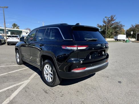 Used 2024 Jeep Grand Cherokee Laredo X image 4