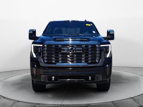 Used 2024 GMC Sierra 2500 Denali Ultimate AWD/4WD image 2