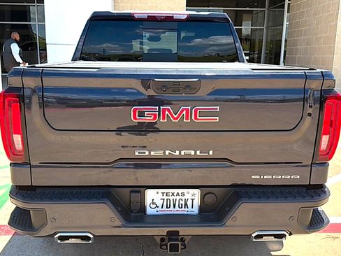 Used 2024 GMC Sierra 1500 Denali w/ Denali Reserve Package AWD/4WD image 2