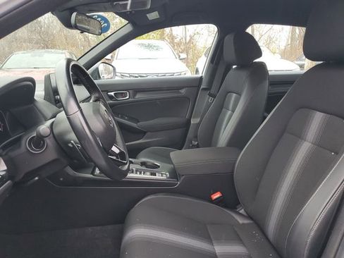Used 2023 Honda Civic Sport image 11