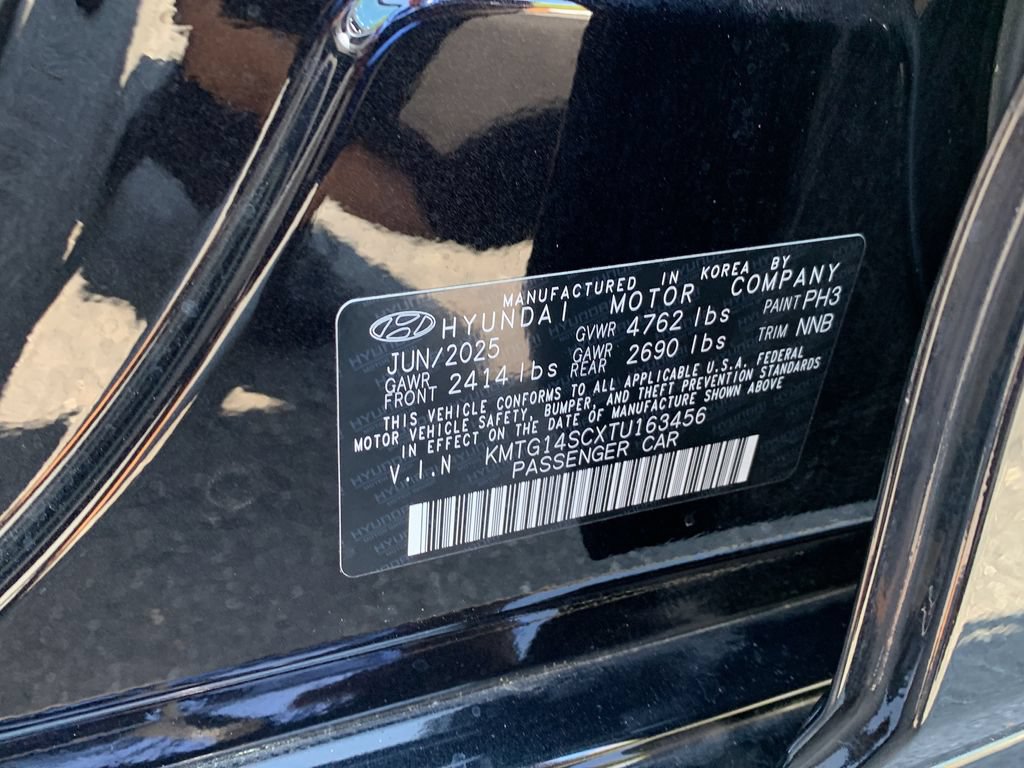Certified 2026 Genesis G70 2.5T RWD image 46