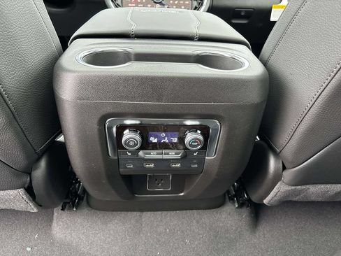 New 2026 GMC Yukon XL Denali w/ Advanced Technology Package AWD/4WD image 9