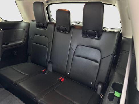 Used 2023 Nissan Pathfinder SL FWD image 40
