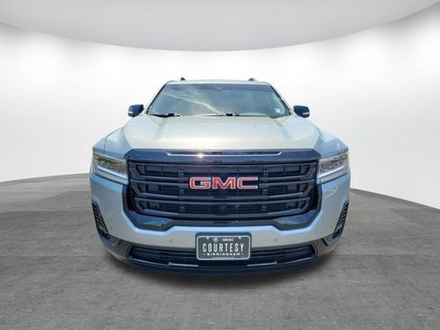 Used 2023 GMC Acadia SLT w/ Elevation Edition FWD image 2