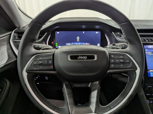 Used 2023 Jeep Grand Cherokee L Limited w/ Luxury Tech Group II image 20