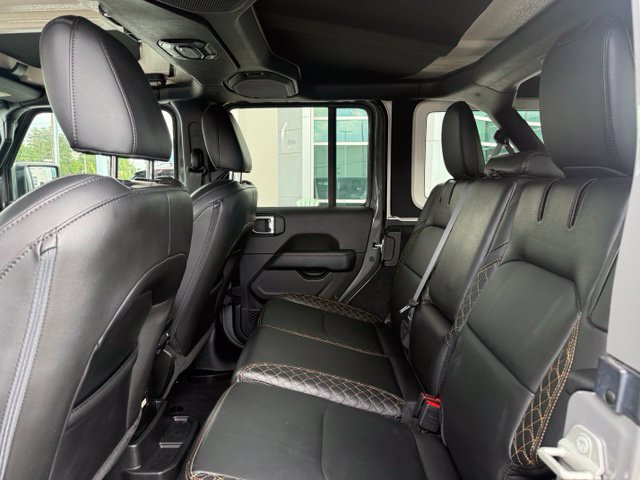 Used 2023 Jeep Wrangler Unlimited Sahara AWD/4WD image 22