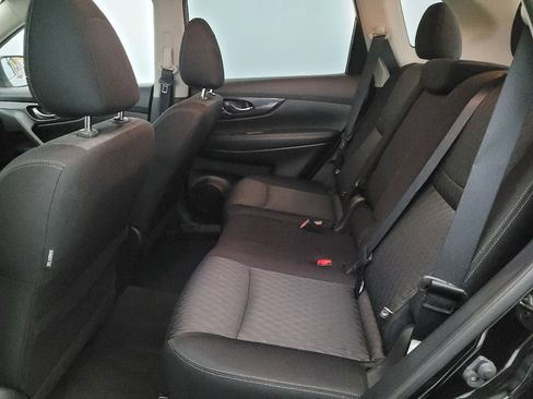 Used 2020 Nissan Rogue SV AWD/4WD image 18