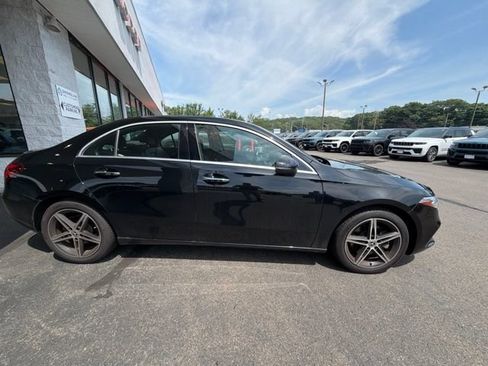 Used 2019 Mercedes-Benz A 220 4MATIC image 4