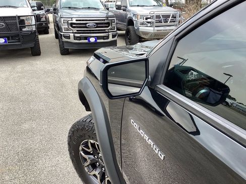 Used 2024 Chevrolet Colorado ZR2 w/ ZR2 Convenience Package III image 21