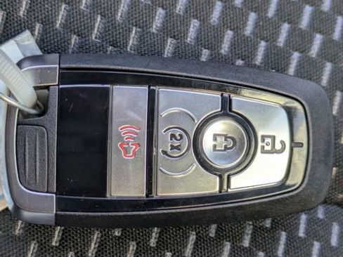 New 2024 Ford Escape ST-Line image 28