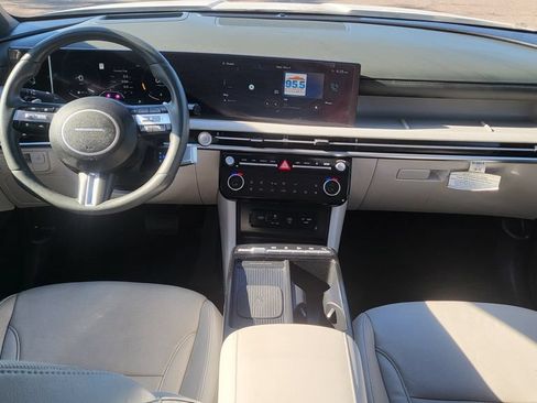 Used 2025 Hyundai Tucson Limited FWD image 31