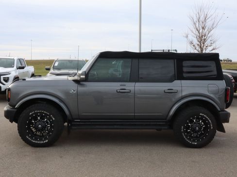 Used 2022 Ford Bronco Outer Banks image 4